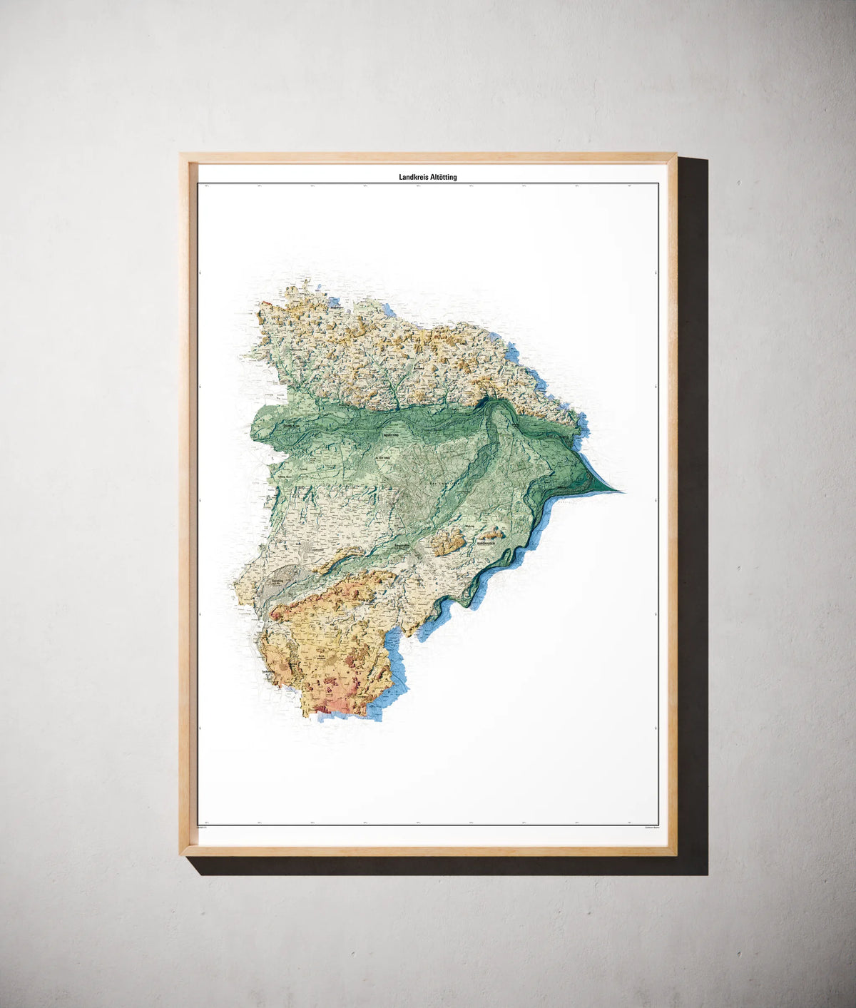 Landkreis Altötting Poster als schattierte Reliefkarte, Farbvariante Petrol, gerahmt an einer Wand #c2