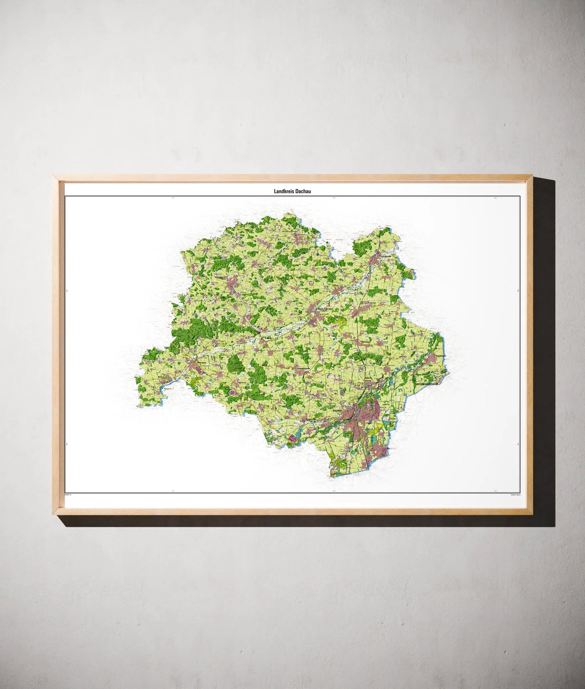 Landkreis Dachau Poster als schattierte Reliefkarte, Farbvariante Topographisch, gerahmt an einer Wand #dtk