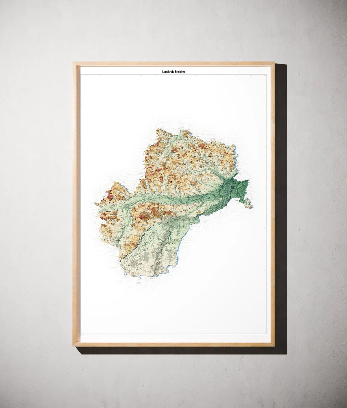 Landkreis Freising Poster als schattierte Reliefkarte, Farbvariante Petrol, gerahmt an einer Wand #c2