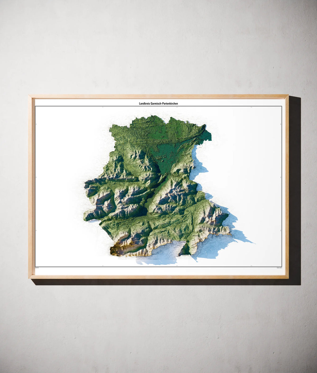Landkreis Garmisch-Partenkirchen Poster als schattierte Reliefkarte, Farbvariante Salbei, gerahmt an einer Wand #c1