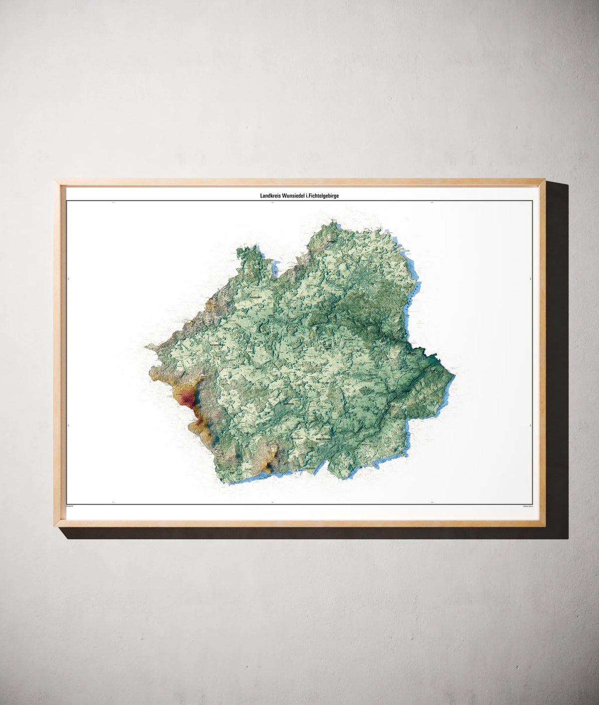 Landkreis Wunsiedel i.Fichtelgebirge Poster als schattierte Reliefkarte, Farbvariante Petrol, gerahmt an einer Wand #c2