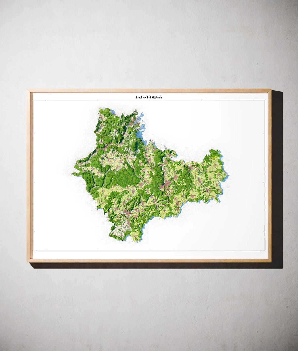 Landkreis Bad Kissingen Poster als schattierte Reliefkarte, Farbvariante Topographisch, gerahmt an einer Wand #dtk