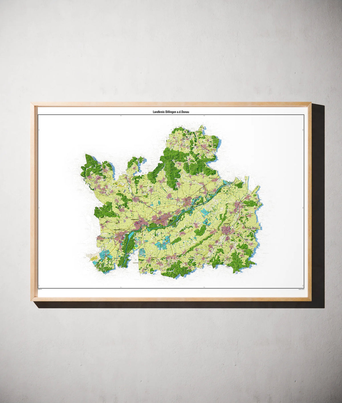 Landkreis Dillingen a.d.Donau Poster als schattierte Reliefkarte, Farbvariante Topographisch, gerahmt an einer Wand #dtk