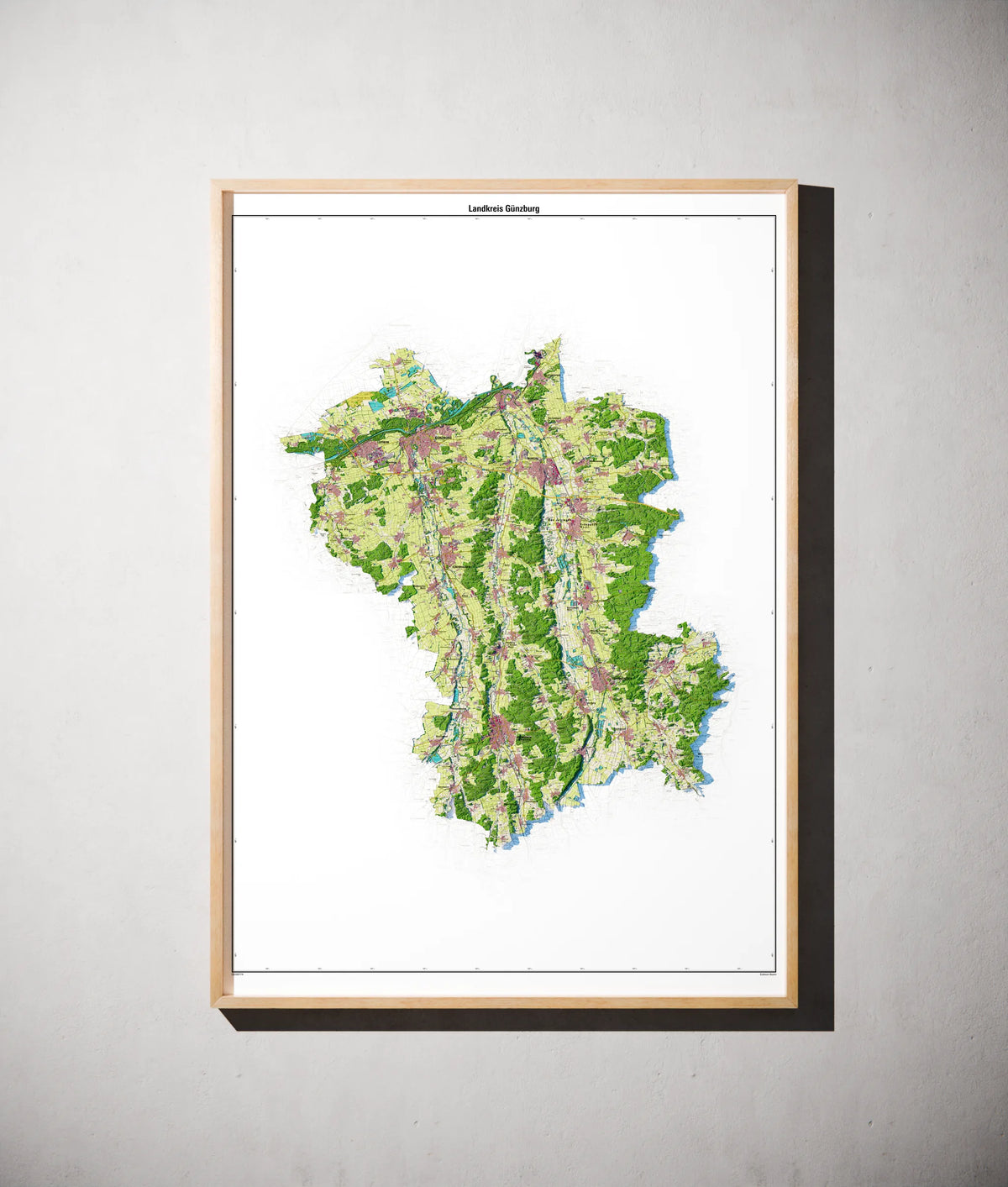 Landkreis Günzburg Poster als schattierte Reliefkarte, Farbvariante Topographisch, gerahmt an einer Wand #dtk