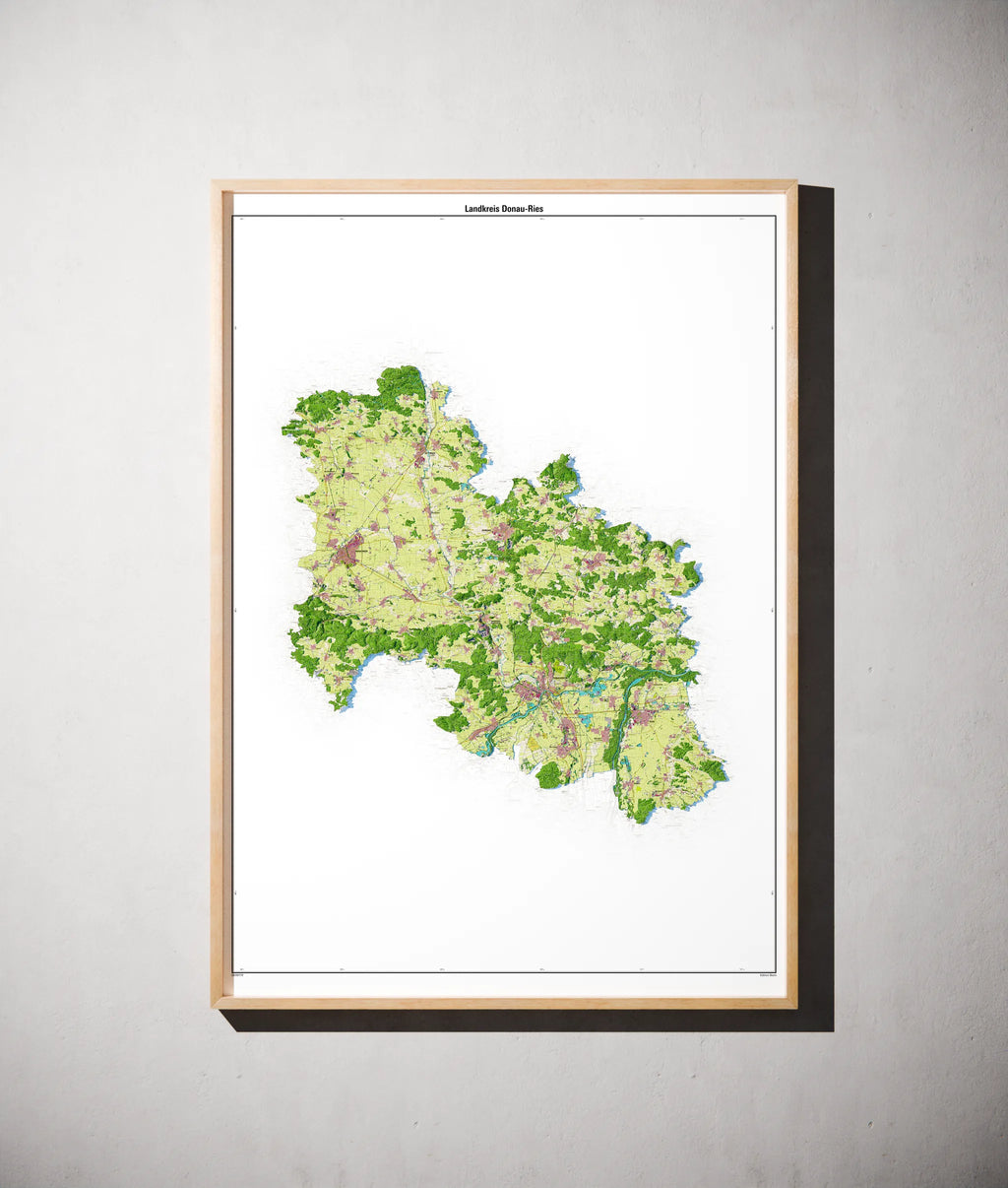 Landkreis Donau-Ries Poster als schattierte Reliefkarte, Farbvariante Topographisch, gerahmt an einer Wand #dtk